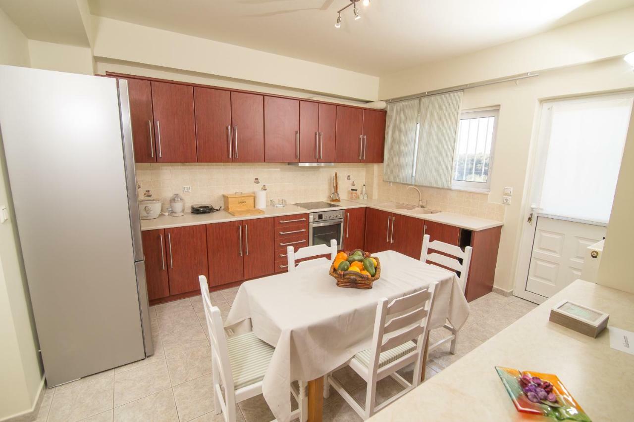 Elea Apartment Каламата Екстериор снимка